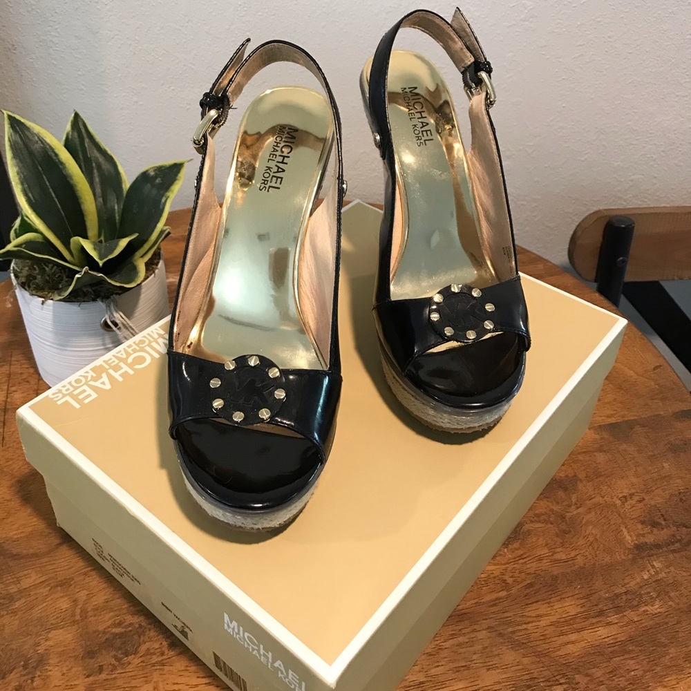 Michael Kors Patent Black Wedge Sling... 8.5 👠